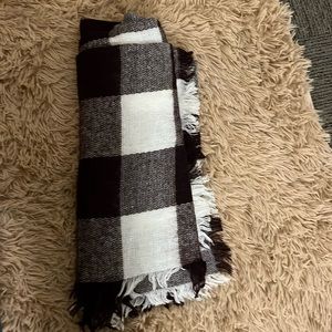 Aerie plaid chunky scarf